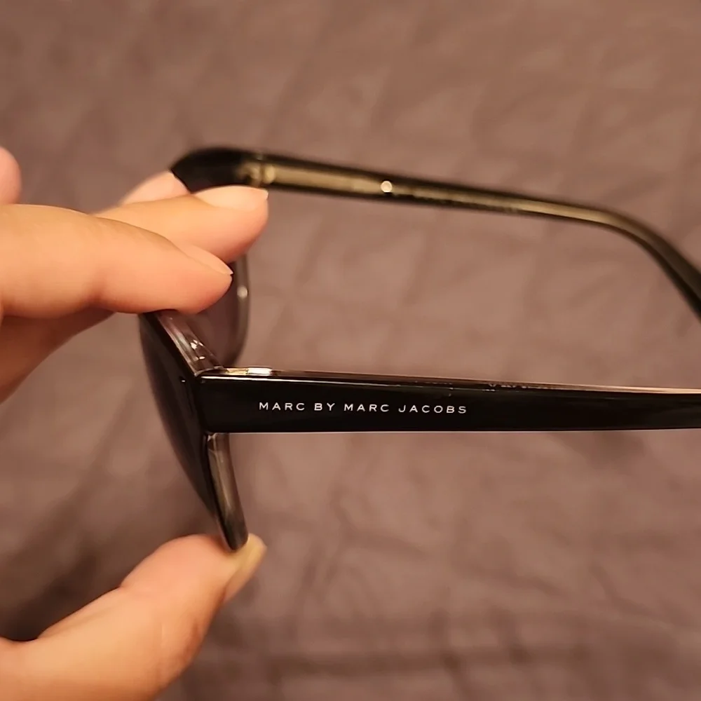 Marc jacobs black framed sunglasses - Picture 2 of 4